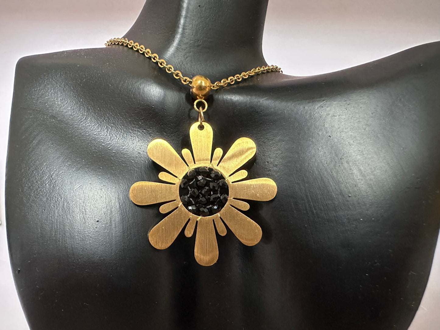 Bloom Necklace
