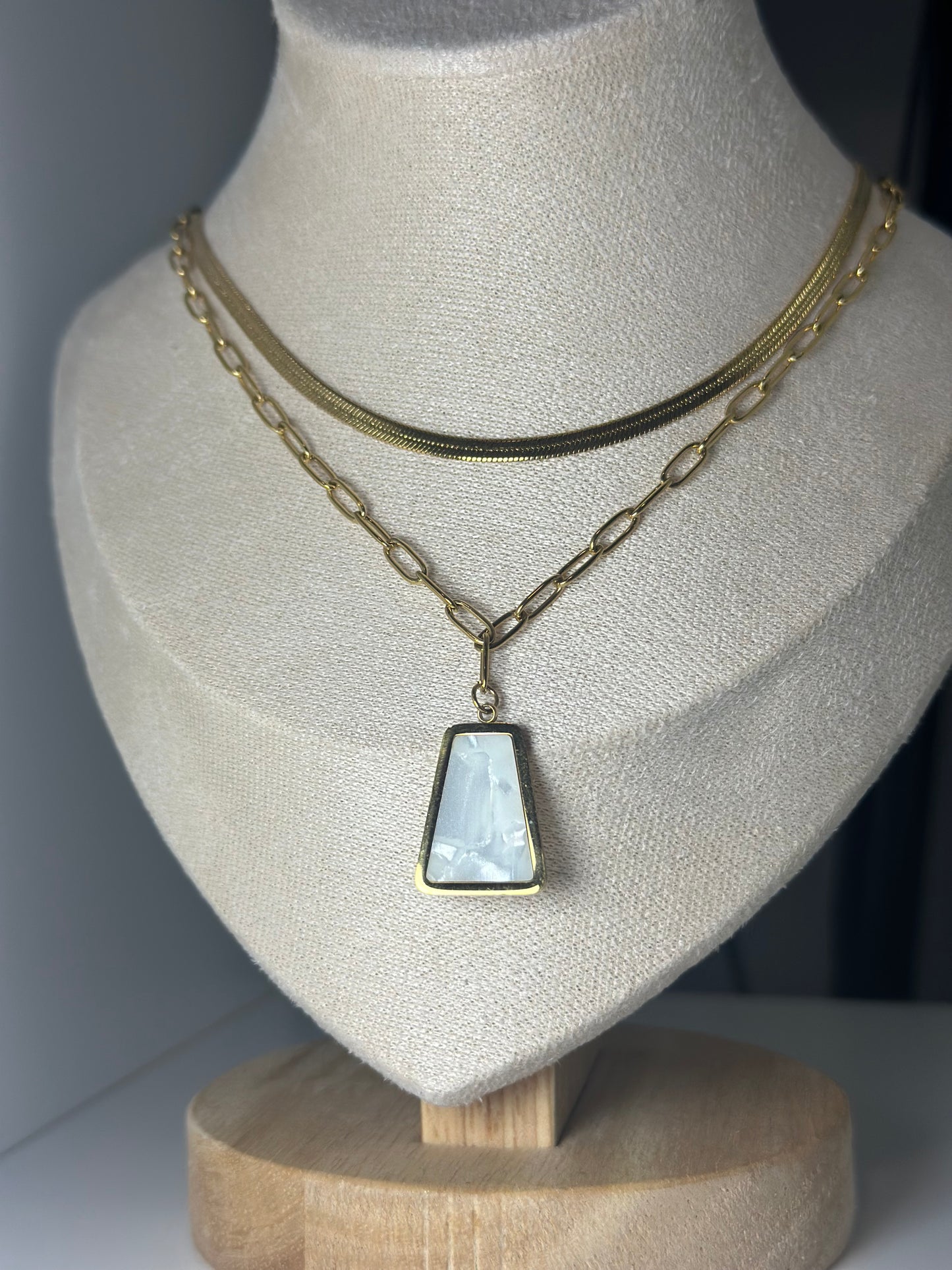 Layer Rectangular Necklace