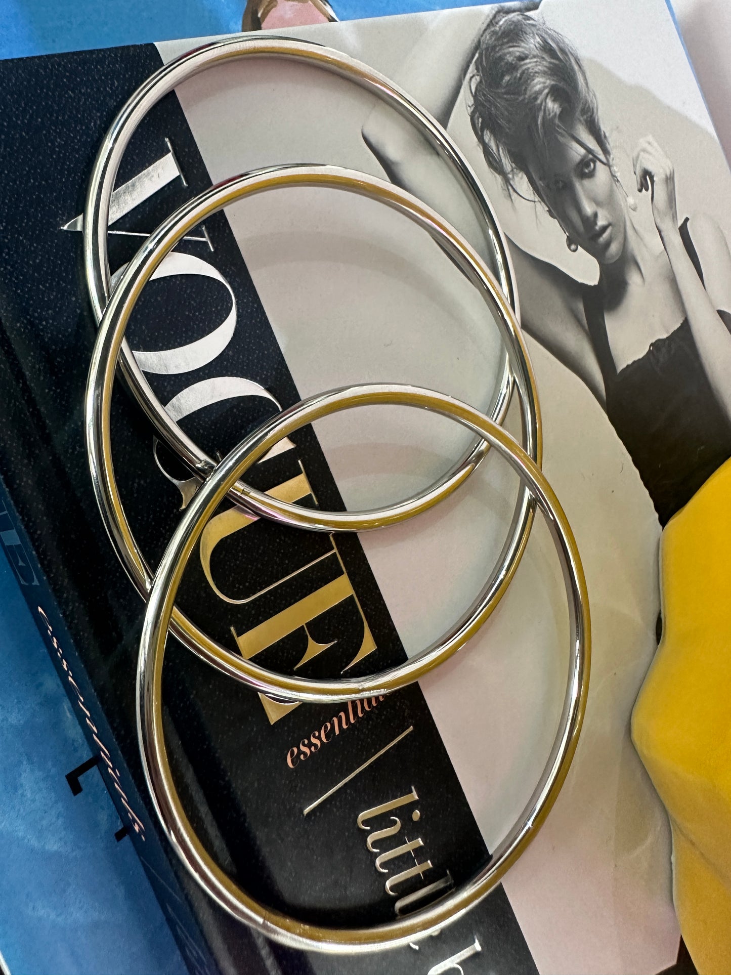 Single Bangles Bracelets